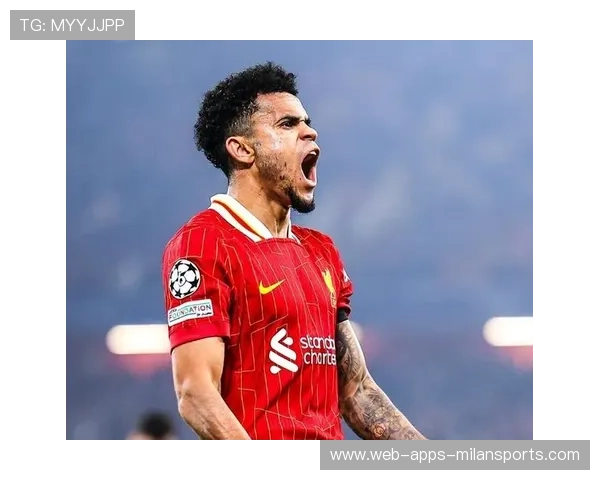 迪亚斯梅开二度助拜仁大胜巴黎 欧冠之夜拜仁奏凯演精彩逆袭