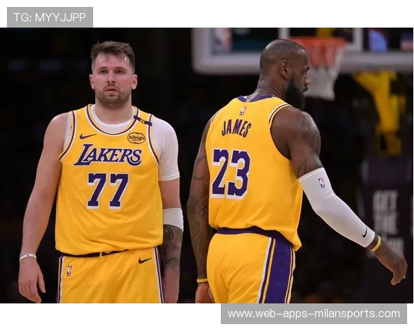 湖人盼詹姆斯复出，篮球帝国重回巅峰