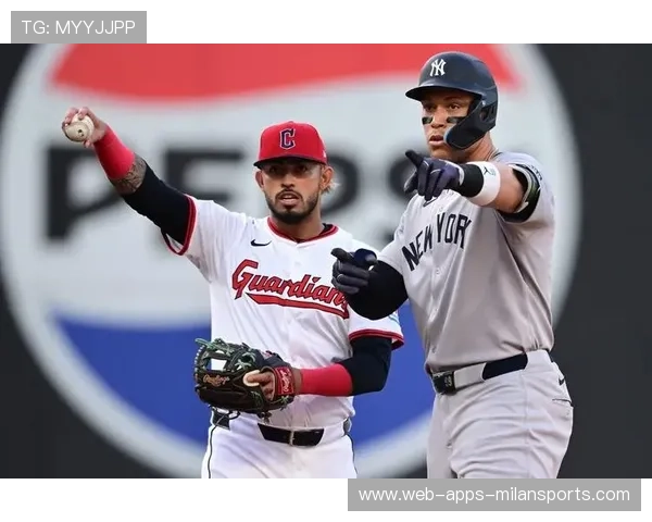 MLB季后赛内野双杀挽救球队免于溃败 MLB季后赛内野双杀挽救球队免于溃败