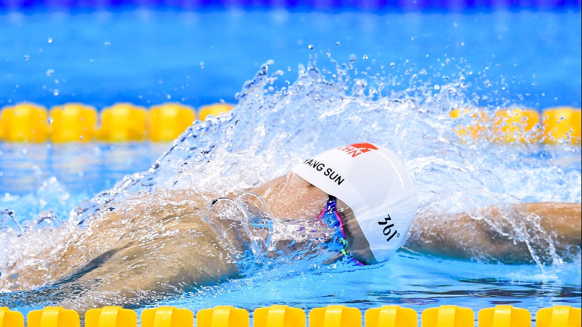 中国香港队赛制研究：如何在团体赛中保持优势与战术灵活性，香港队再添一枚金牌