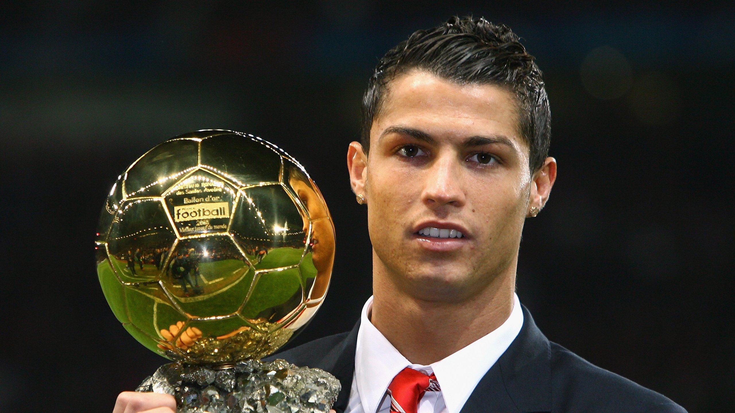 梅西助攻频频，阿根廷稳步迈向世界杯