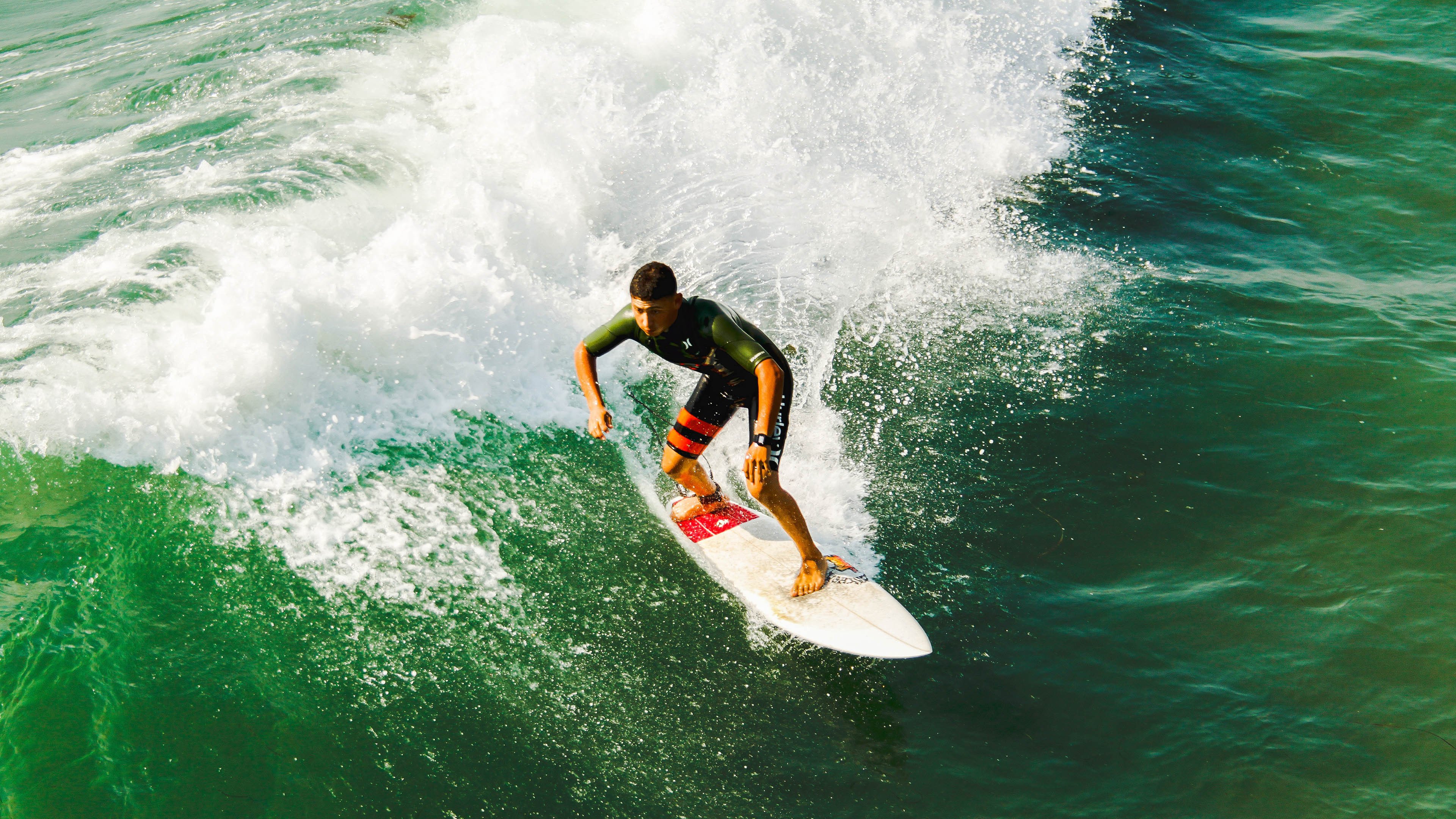 男子接力惜败仍显风采，男子接力比赛4×100决赛冠军